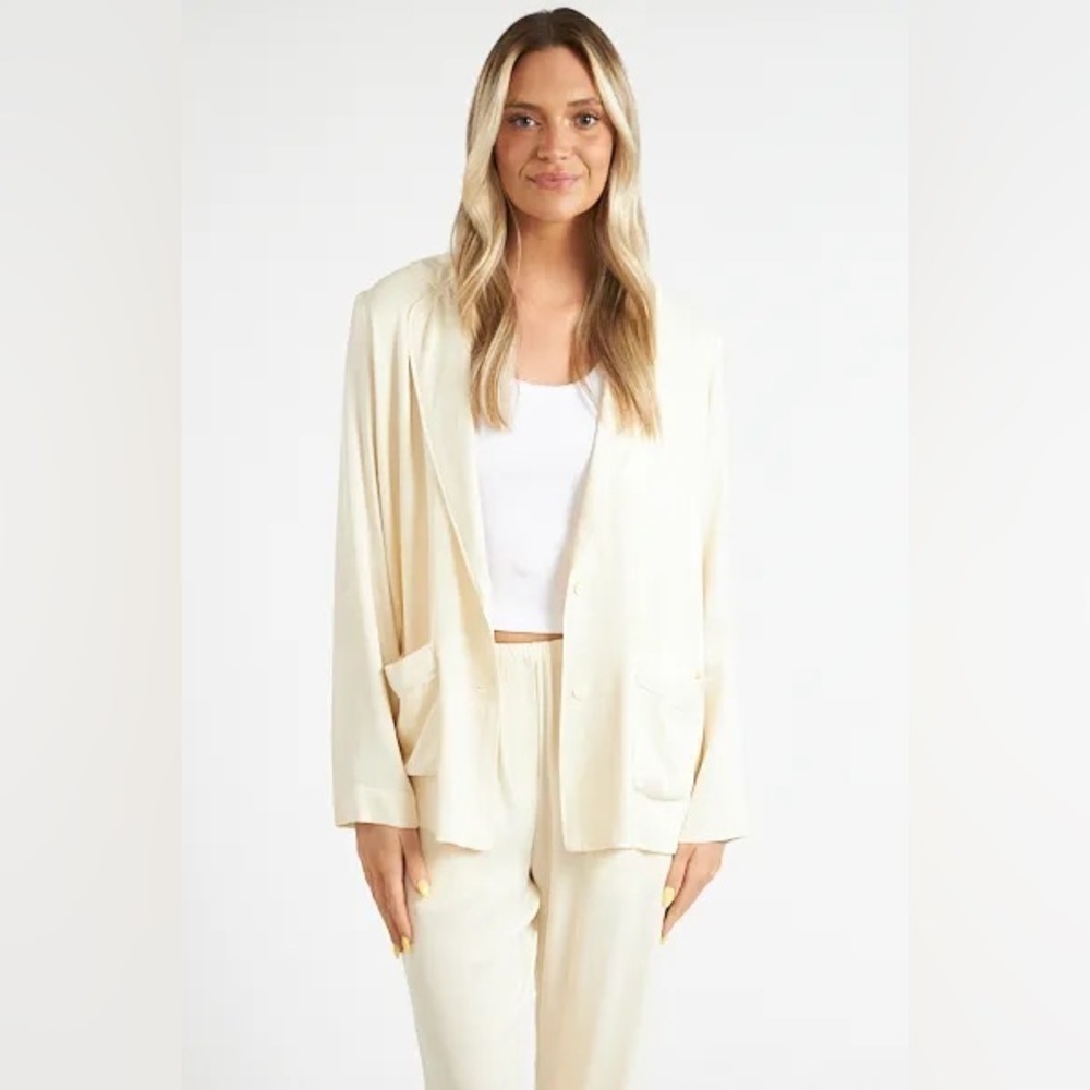Xirena Womenâs Walker Blazer Lightweight Oversized Size S Contemporary Blazer